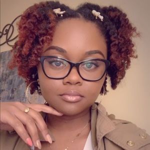 Meet your Posher, Kendra